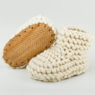 baby slippers in wool and salmon sole